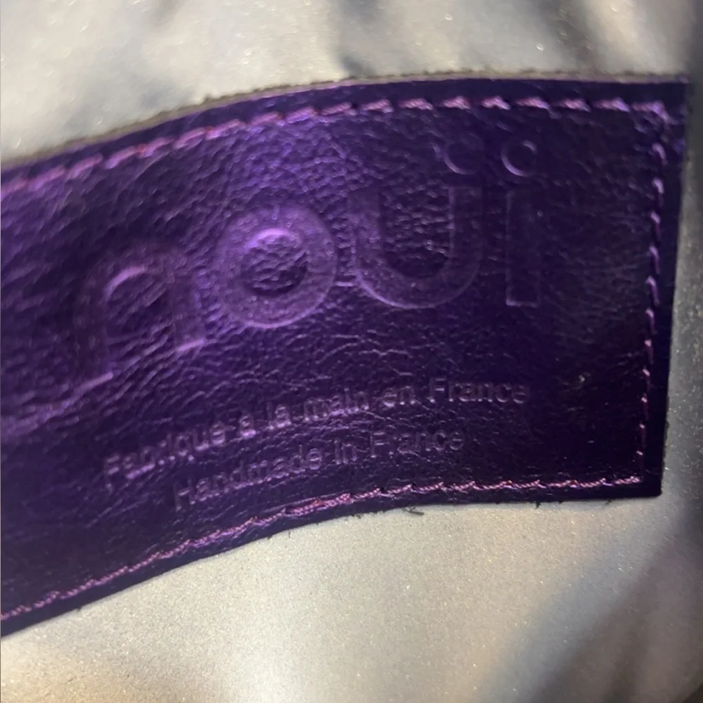 Noui vegan handmade in France clutch
